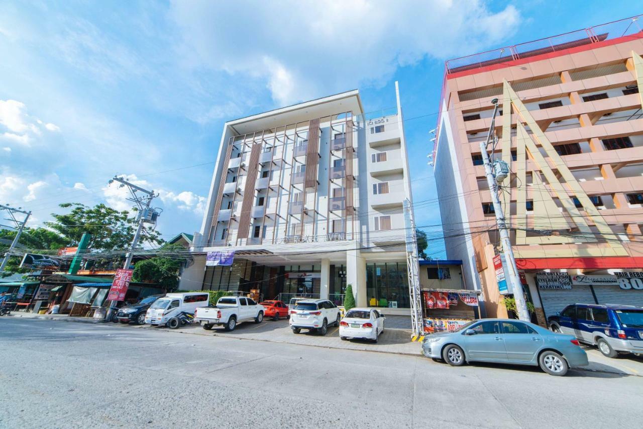 Reddoorz Plus @ Roxas Street Davao Exterior photo